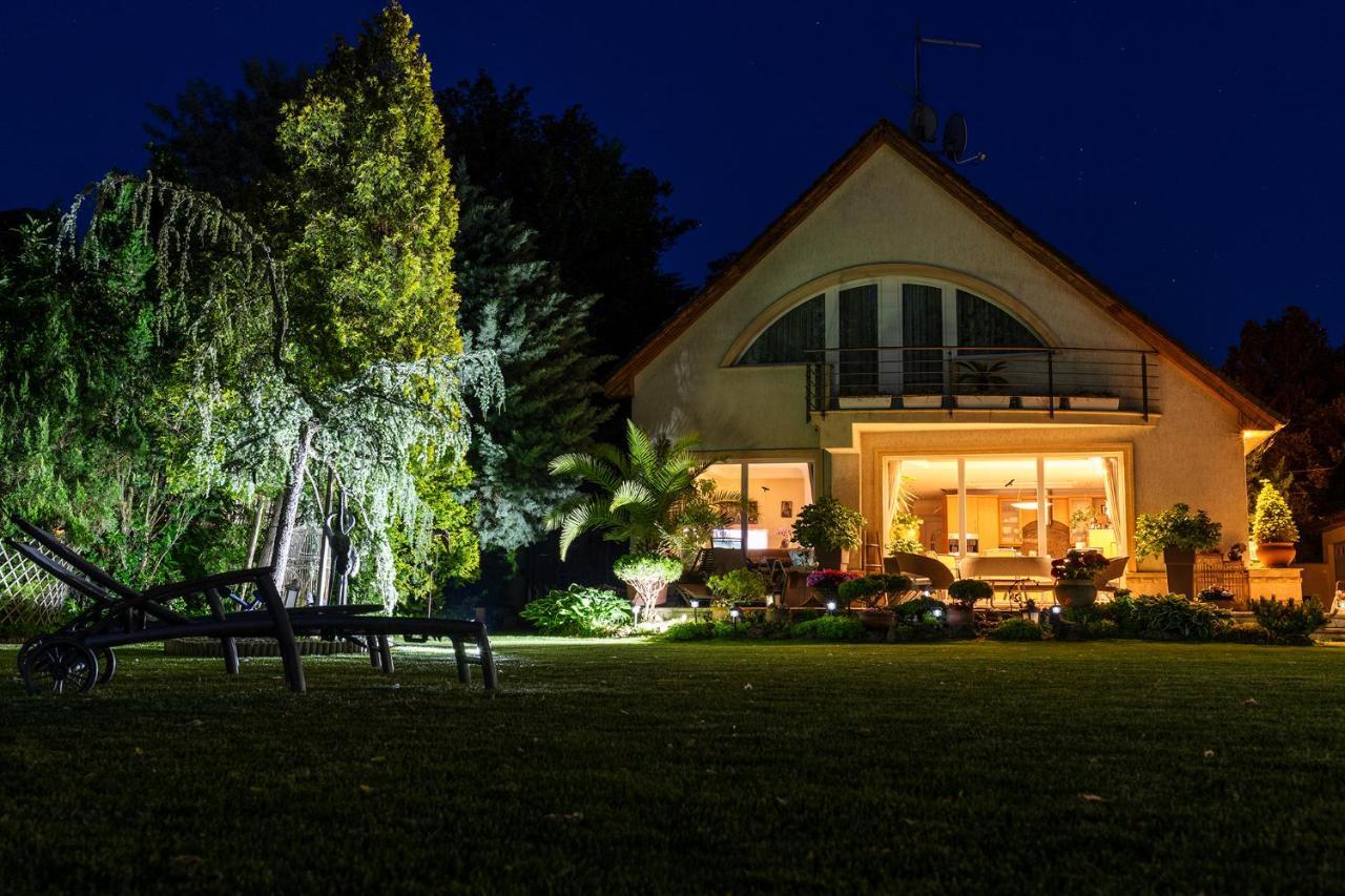 Viktoria House Villa Balatonszarszo Bagian luar foto
