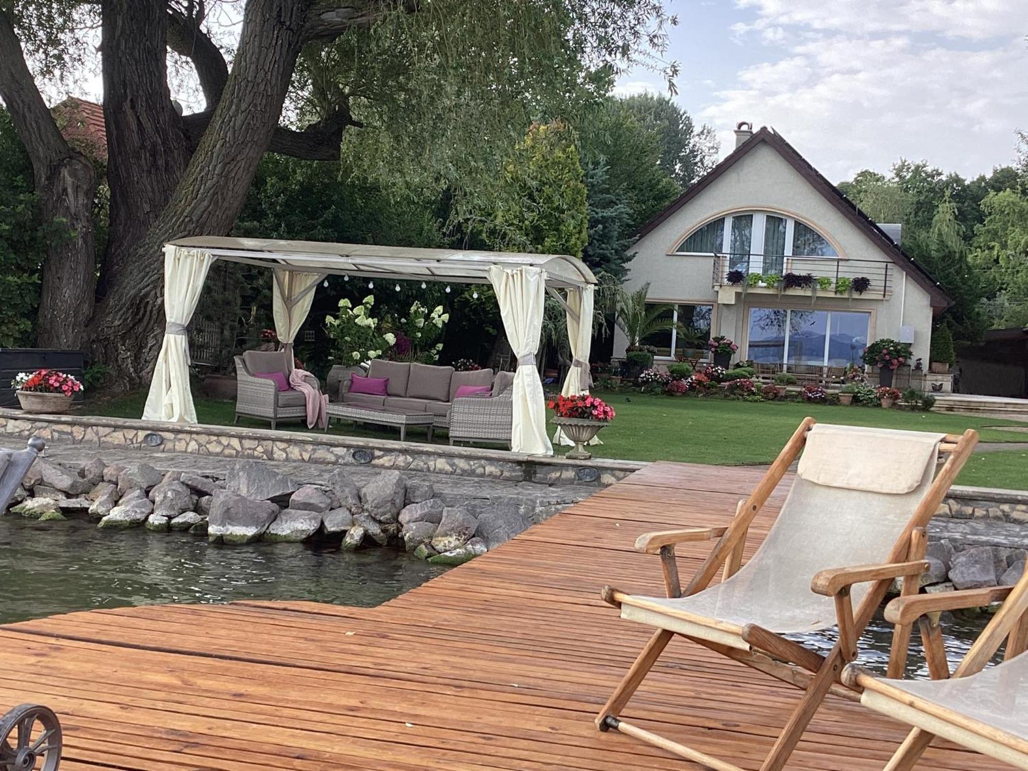 Viktoria House Villa Balatonszarszo Bagian luar foto
